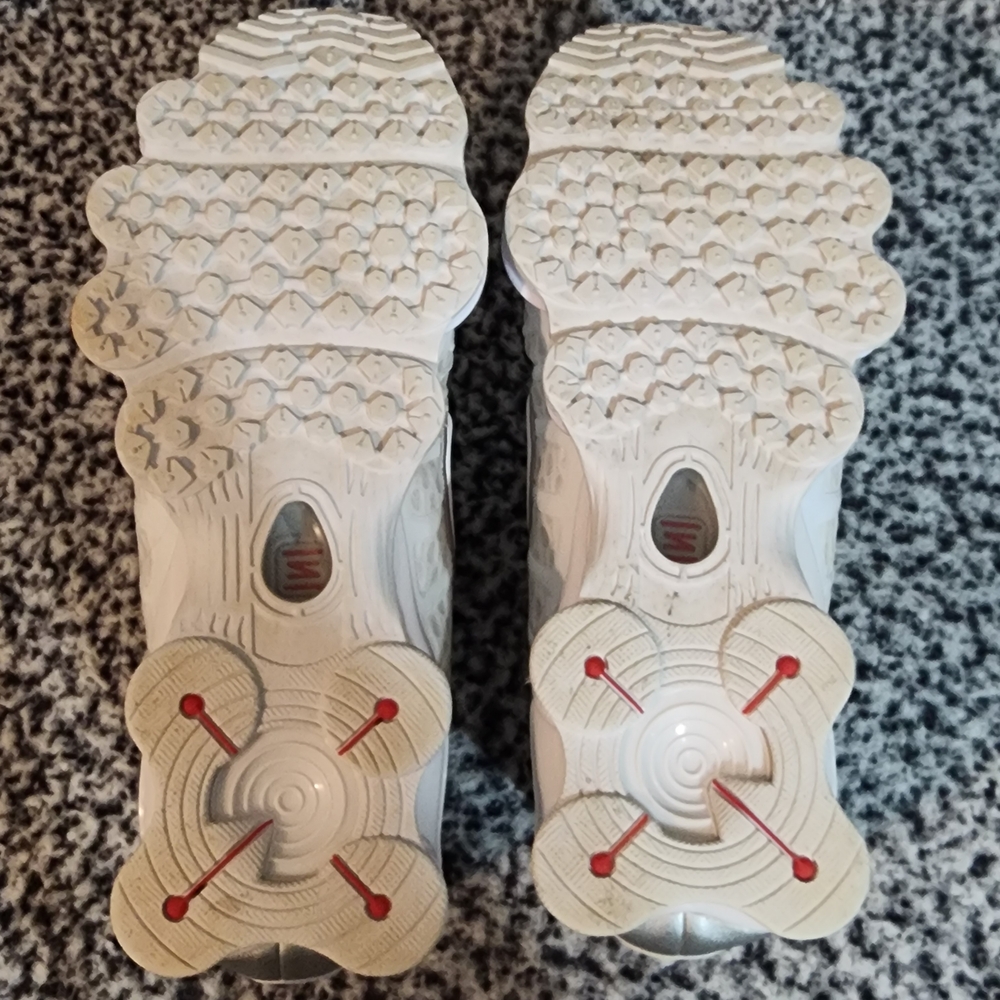 Nike Shox White Athletic Shoes - Picture 7 of 8